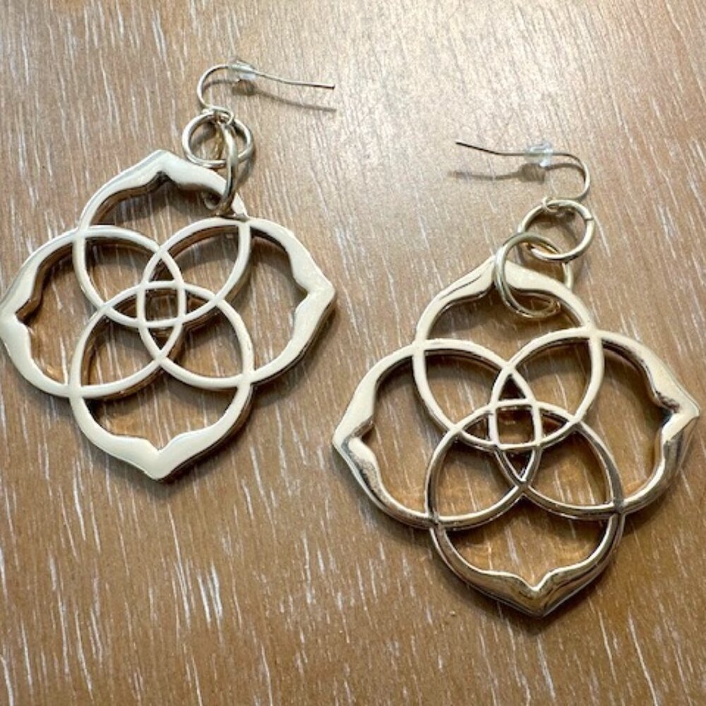 Kendra Scott Logo Earrings